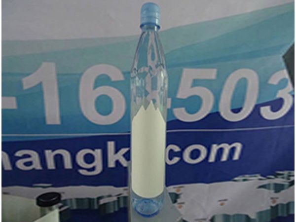 （視頻）立式定位塑料礦泉水瓶貼標機AS-C02